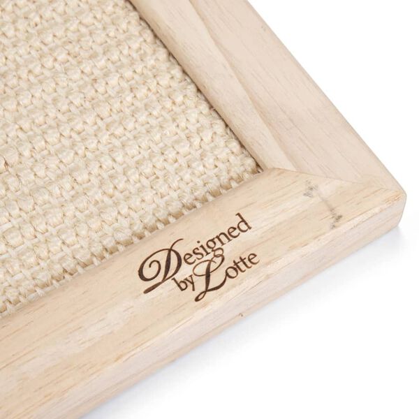 Designed by Lotte Kattenkrabplank Sammy 50x40x2 cm hout