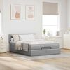 vidaXL Bed met matras 140x190 cm stof lichtgrijs