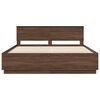 vidaXL Bedframe met hoofdeinde Bruin Eiken 200 x 200 cm Bewerkt hout