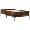 vidaXL Bedframe bewerkt hout en metaal gerookt eikenkleurig 75x190 cm
