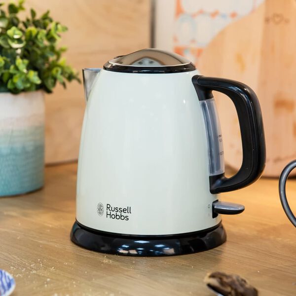Russell Hobbs Waterkoker Colours Plus+ Mini cr&egrave;mekleurig